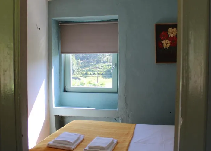 Lugar Da Lourida * 卡米尼亚