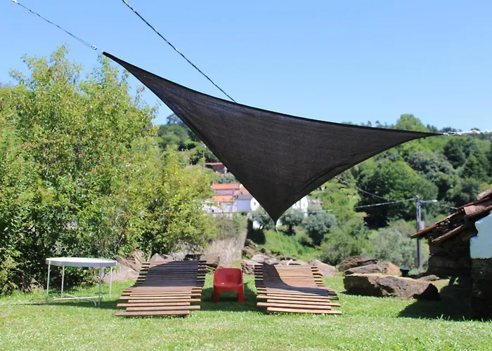 Lugar Da Lourida 卡米尼亚